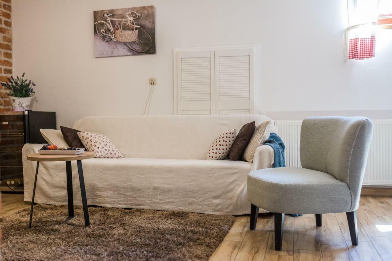 זאדאר Apartments Rensi מראה חיצוני תמונה