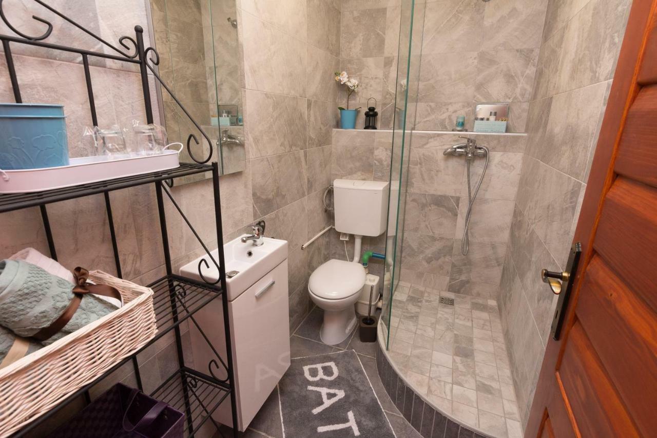 זאדאר Apartments Rensi מראה חיצוני תמונה