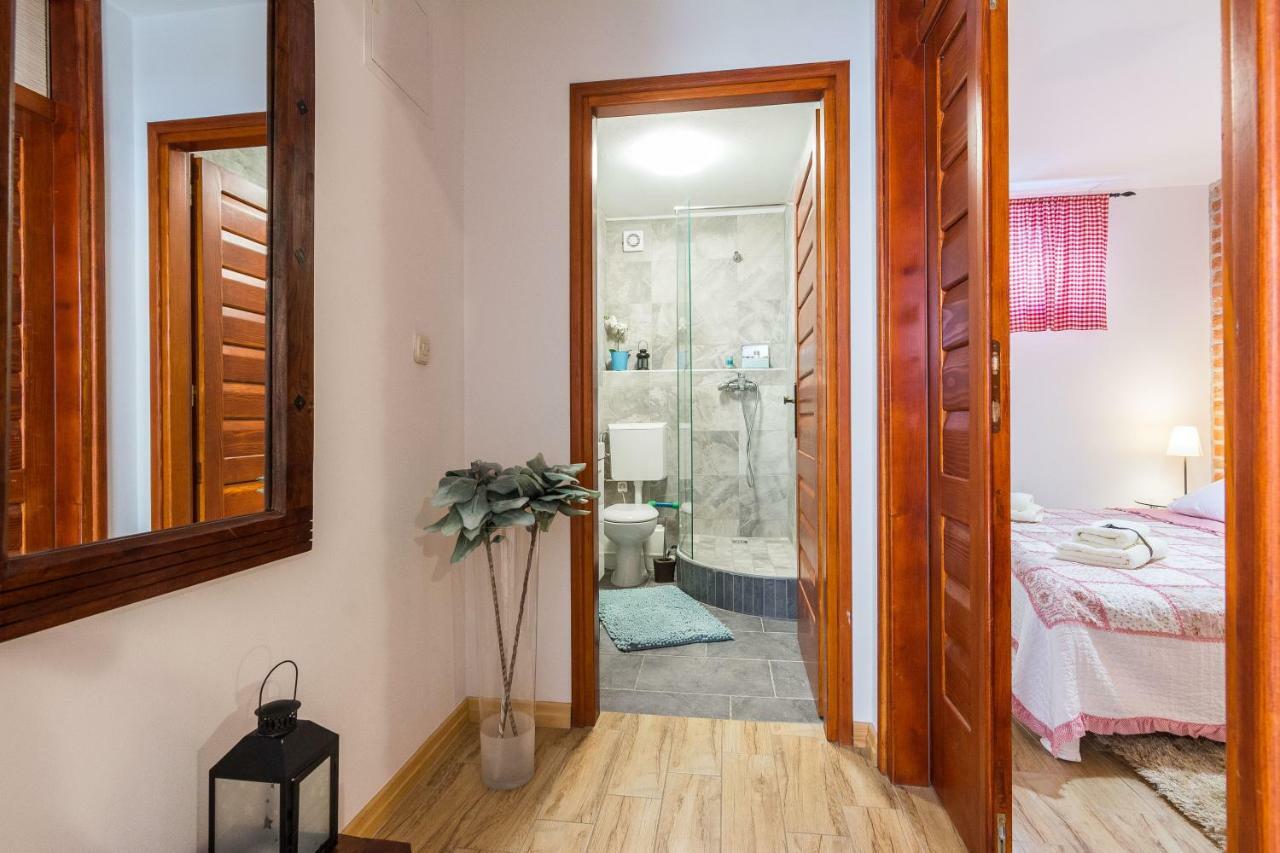 זאדאר Apartments Rensi מראה חיצוני תמונה