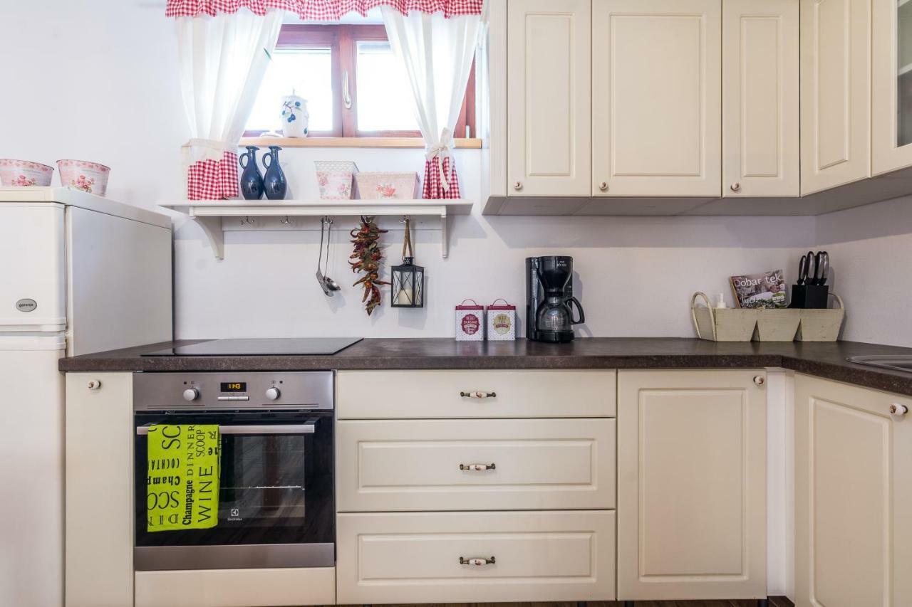זאדאר Apartments Rensi מראה חיצוני תמונה