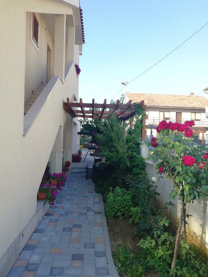 זאדאר Apartments Rensi מראה חיצוני תמונה
